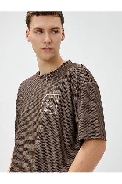 Koton Oversize tričko s krátkým rukávem a výstřihem s texturou