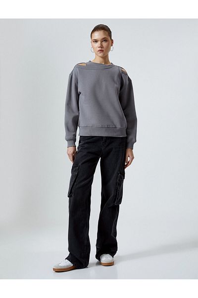 Koton Window Detailed Sweatshirt Long Sleeve Crew Neck Comfortable Fit