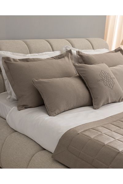 Madame Coco Sillage Bed Runner Set - Mink - Luxury Collection