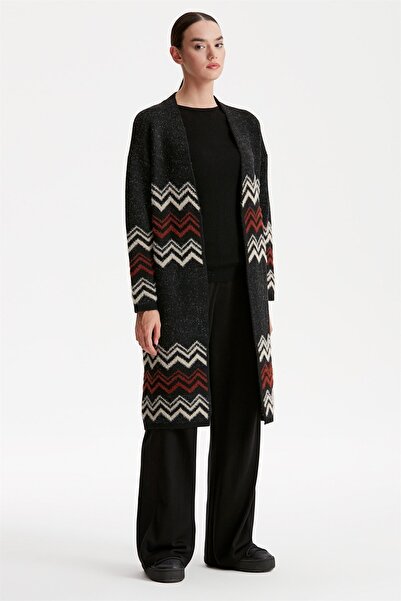 Tığ Triko ZİKZAK ÇİZGİ DETAYLI TRİKO HIRKA SİYAH