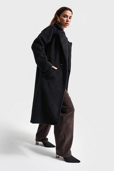 its basic Women's Anthracite Black Color Long Oversize Cashew Coat