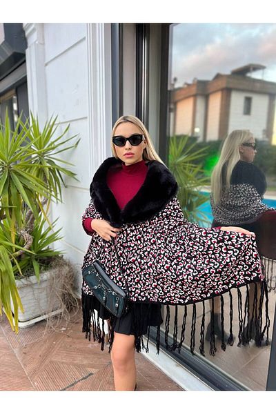 For Angels Leopard Patterned Shawl with Fur Collar