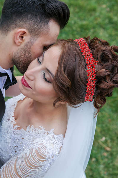 Limelia Coroana de noapte Henna de mireasa cu model de flori din piatra de cristal Coroana rosie pentru ocazii speciale