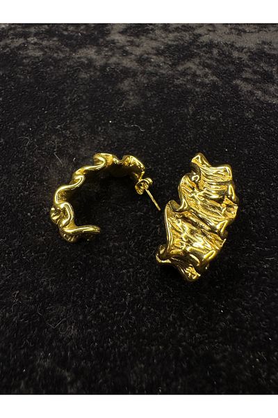 Amber Cast Gold Steel Earring