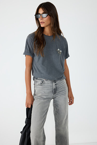 No Matter What Anthracite Flower Stone Embroidered Round Neck T-Shirt