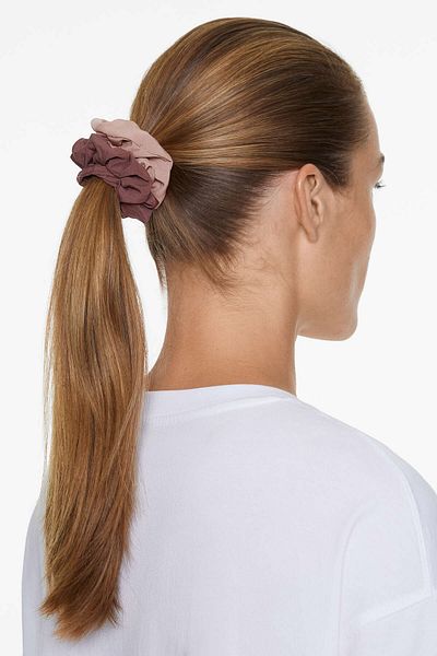 Oysho 2 scrunchies