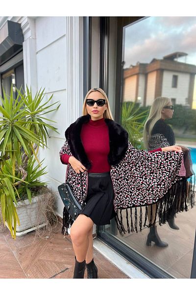 For Angels Leopard Patterned Shawl with Fur Collar