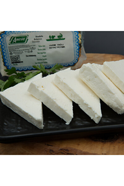 Amesia Yarım Yağlı Beyaz Peynir 600 G.