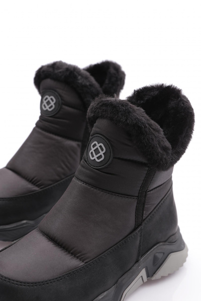 DGN Çocuk Filet Kalın Taban Yandan Fermuarlı Içi Kürklü Desenli Paraşüt Kumaş Bot Siyah-gri 16216433224