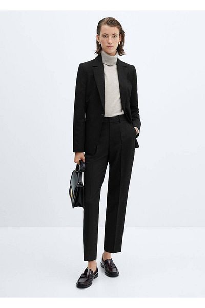 MANGO Woman Gesteppte, geschnittene Jacke