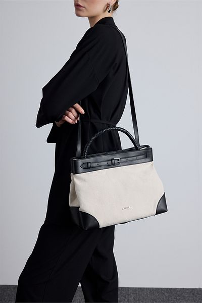 Manuka Beige Canvas-Tasche – Gürteldetail