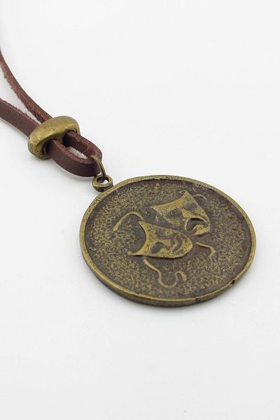 Solfera Theater Crying Smiley Mask Tragedy and Comedy Metal Leather Necklace Q0949