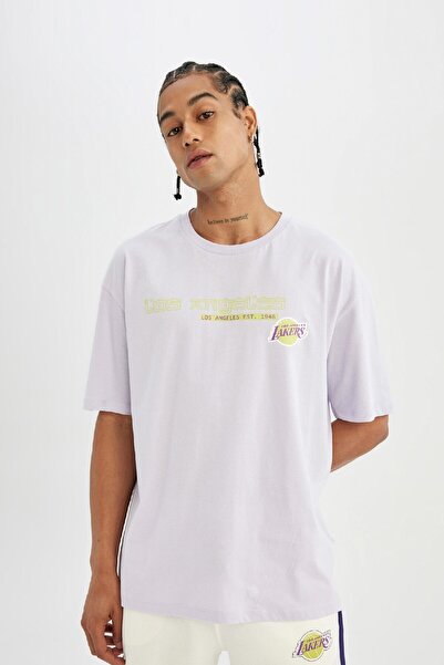 DeFacto DeFactoFit NBA Los Angeles Lakers Oversize Geniş Kalıp Bisiklet Yaka Kısa Kollu Tişört W9804AZ24SM