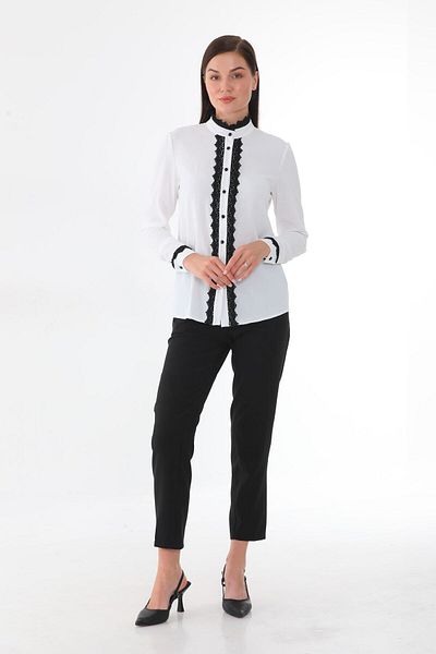Loom Boutique Women's Plus Size Stripe Detailed Pearl Button Crepe Shirt