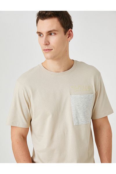 Koton Σλόγκαν Κεντημένο T-Shirt Pocket Detailed Crew Neck