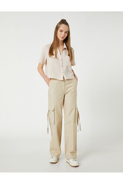 Koton Kurzärmliges, geknöpftes Crop-Shirt mit Taschendetail