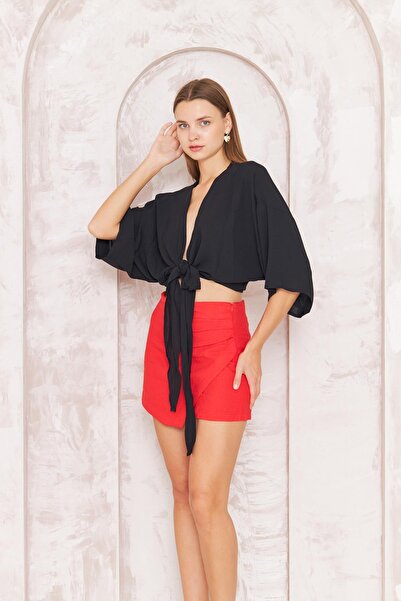 Darlin Moda Kadın Siyah Önden Bağlamalı Crop Kimono DM7004