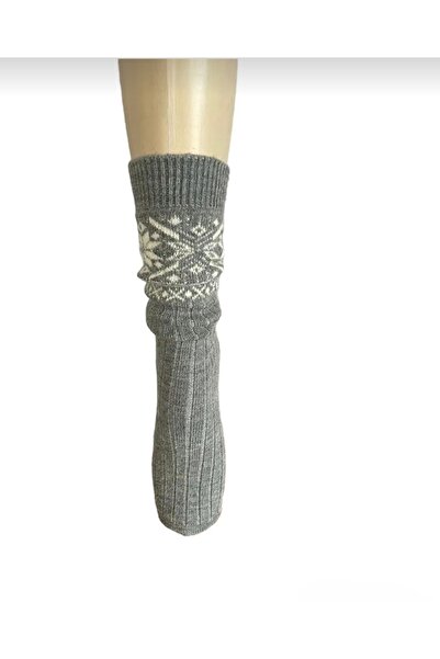 Yonca Butik Yün diz altı Bot çorabı desenli model