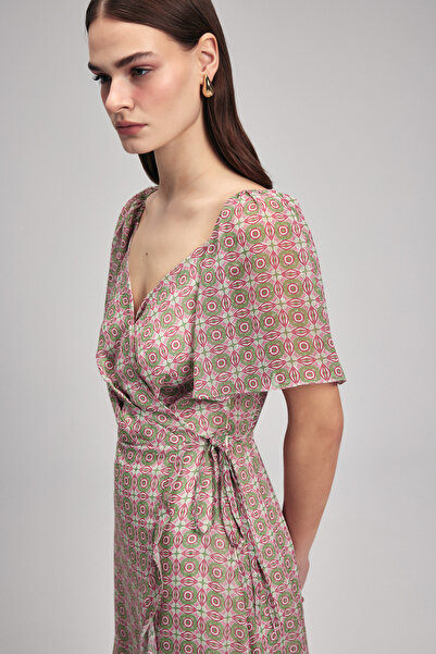 adL Patterned Dress with Tie Detail