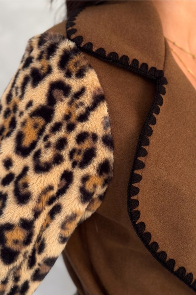 FEMELLE Γυναικείο καφέ λεοπάρ στάμπα με κεντημένο παλτό με γούνινη ζώνη