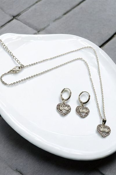 EUROMODA Heart Designed Love Written Silver Colored Jewelled Necklace Earrings Set