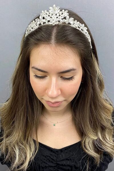 Hobigram Marimar Silver Color Glamorous Stylish Hair Accessory Bridal Tiara for the Most Beautiful Brides