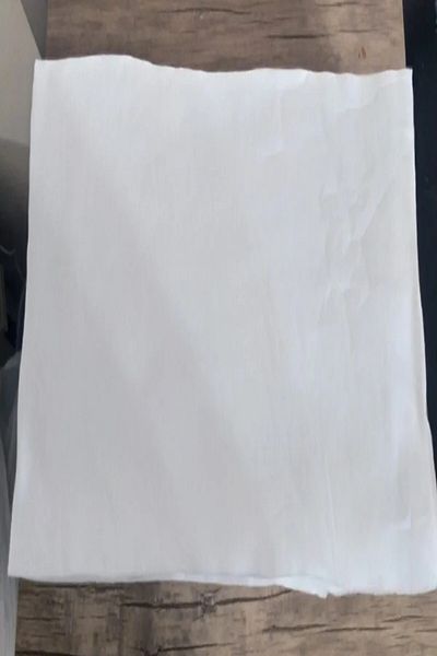 Akaworld Disposable 35cm X 22cm Pack of 100 Pcs Manicure /Pedicure /Skin Care Towels