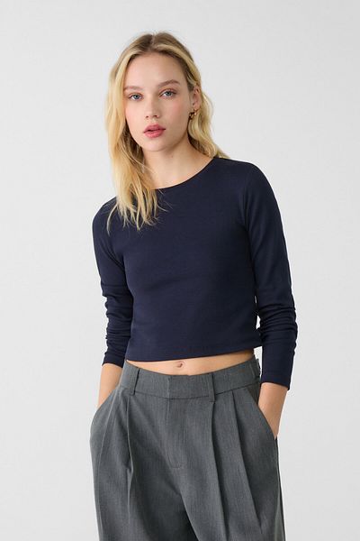 Stradivarius Crop T-Shirt with Long Sleeves and Cotton