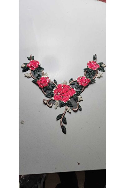 BERKE TUHAFIYE AKSESUAR إكسسوارات ملابس مطرزة بالترتر من الخلف أو الظهر