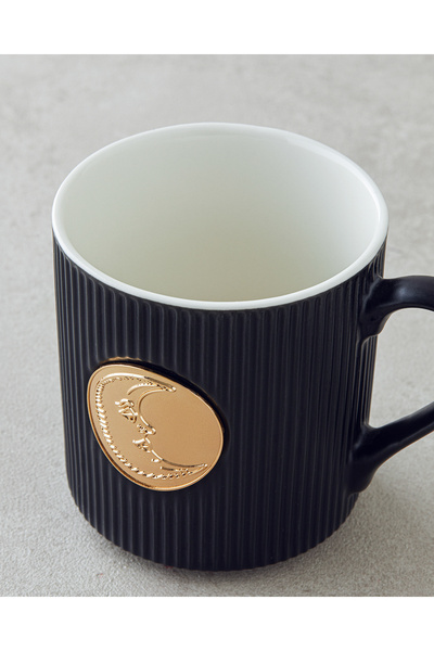 English Home Goldie Moon New Bone China Christmas Mug 370 ml Black-Gold