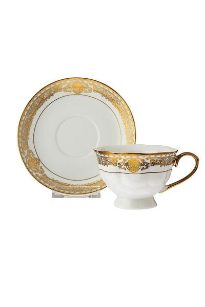 Dania A tea cup set with a porcelain saucer golden decoration