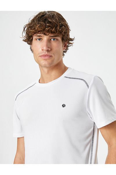 Koton Αθλητικό T-Shirt με λεπτομέρεια ραφής Κοντό μανίκι Crew λαιμόκοψη