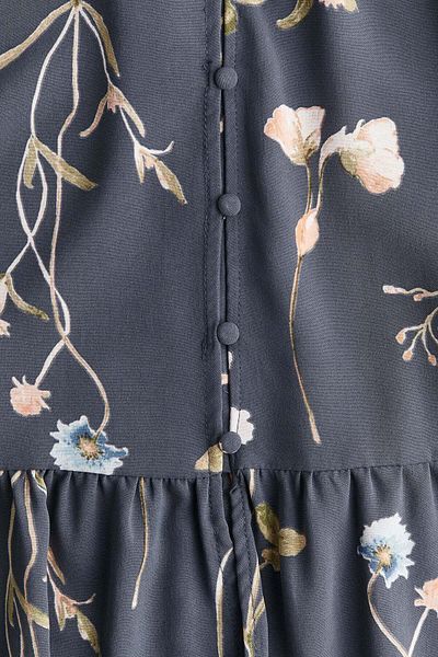 H&M Tie-belt crêpe dress