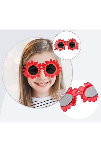 sedu Red Color Daisy Shaped Party Glasses 18x10 cm