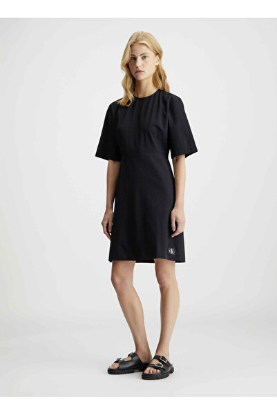 Calvin Klein Jeans Yuvarlak Yaka Düz Siyah Kısa Kadın Elbise J20J223425BEH