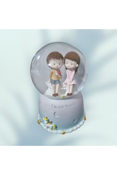 ARD IŞIKLI  MÜZİKLİ BANKTA OTURAN İKİ ARKADAŞ CAM KAR KÜRESİ ORTA BOY