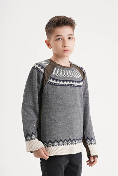 KURGAN TEKSTİL Pulover tricotat detaliat pentru băiat guler rotund bumbac moale