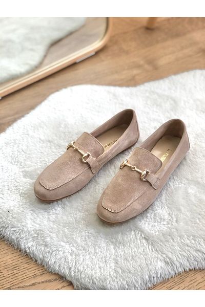 LA PASSION Beige Suede Loafer