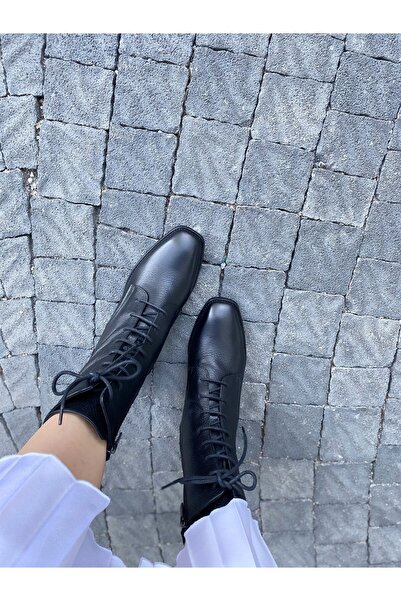 LA PASSION KÜT BURUN İPLİ SİYAH TOPUKLU BOT