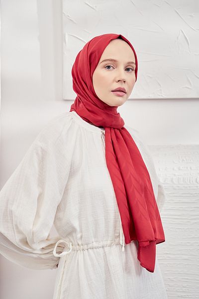 ARMANDA Red Italian Jacquard Zigzag Patterned Shawl