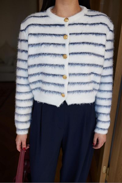 Askı Nişantaşı Ecru-Navy Blue Crew Neck Gold Button Detailed Striped Soft Cardigan