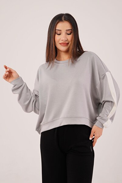 Hipo Trend Sleeve Stripe Detail Bat Sleeve Gray Sweatshirt