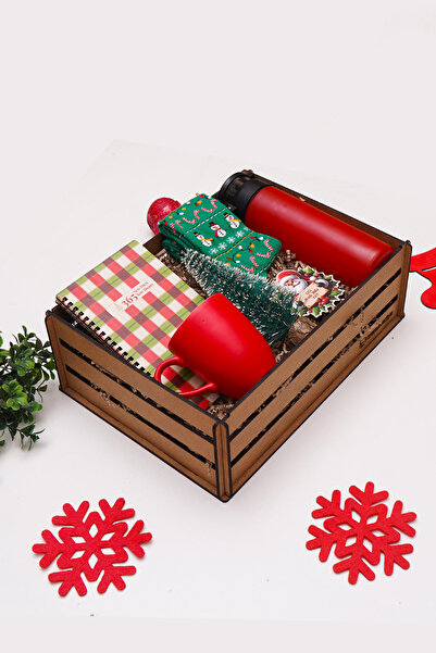 Genel Markalar 2025 Yılbaşı Hediye Seti & Defter, Kupa, Suluk, Çam Ağacı, Çorap, Magnet