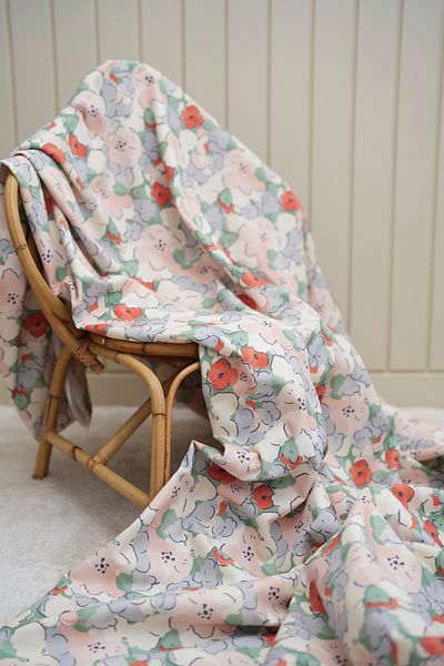Tuğba Kuğu Printed Panama Fabric (100% Cotton) |   Mixed Daisies