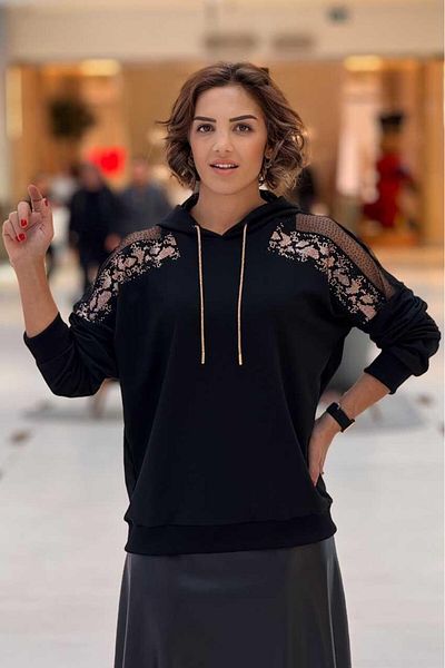 Nevin Kaya Moda Φούτερ από 100% βαμβάκι με μαύρη λεπτομέρεια από τούλι και πέτρα