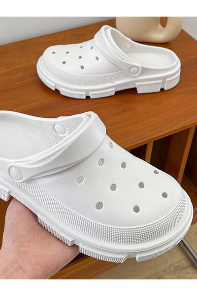 Sneak-a-Peek By Styli Cut-Out Detail Hollow Clogs