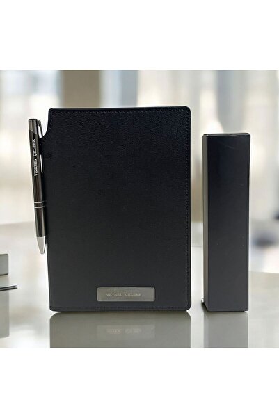 Eren Ofis Kişiye Özel Isimli Yılbaşı Hediyesi Sırttan Kalem Takmalı Deri Ajanda Defter & Füme Metal Kalem Set