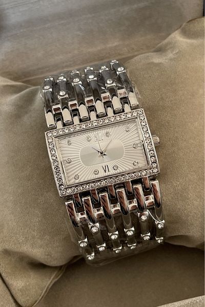 Leerybee Women's Rhinestone Vintage Wrist Watch Nla-226