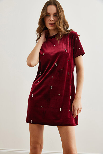 Olalook Γυναικείο Μίνι βελούδινο φόρεμα με λαιμόκοψη με λεπτομέρεια μπορντό πέτρα ELB- 19002303