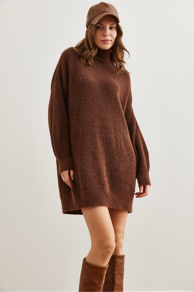 Olalook Kadın Acı Kahve Balıkçı Yaka Yumuşak Dokulu Sakal Triko Tunik TNK-19000098